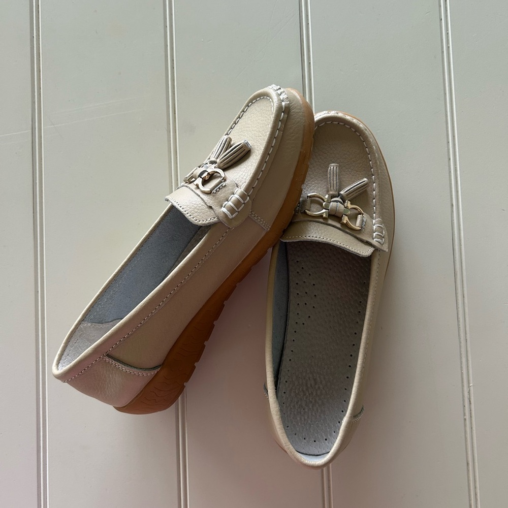 Chic Cream Moccasins for Women